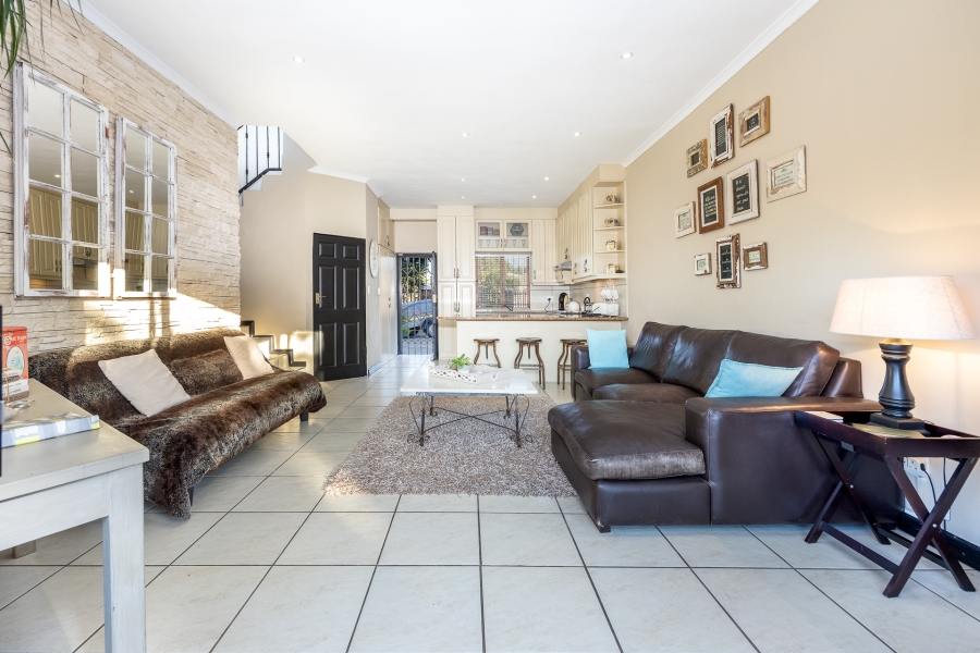 6 Bedroom Property for Sale in Eversdal Western Cape